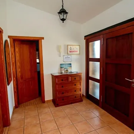 En Zona Tranquila De Vista Calma * Lajares